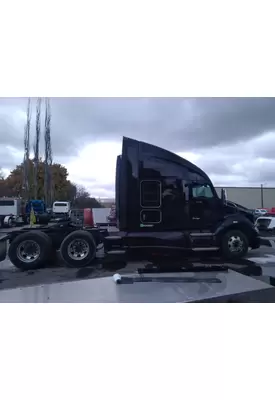 KENWORTH T680 Cab