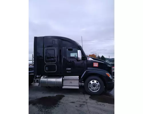 KENWORTH T680 Cab