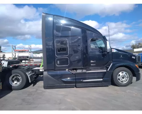 KENWORTH T680 Cab