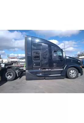 KENWORTH T680 Cab