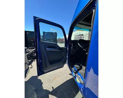 KENWORTH T680 Cab