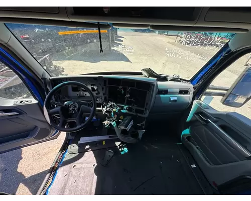 KENWORTH T680 Cab