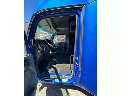KENWORTH T680 Cab