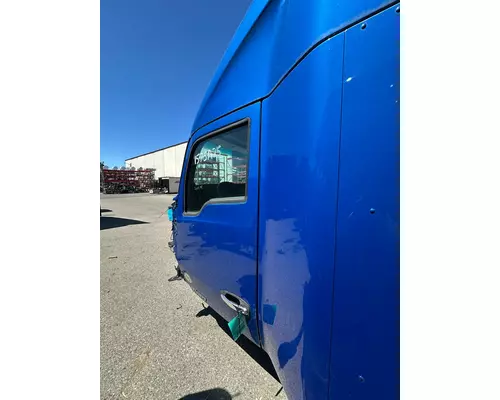 KENWORTH T680 Cab
