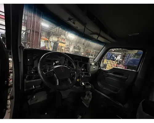 KENWORTH T680 Cab
