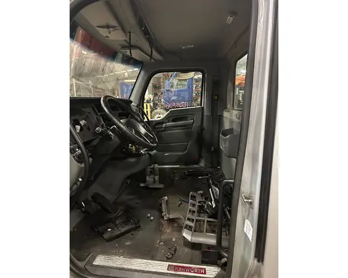 KENWORTH T680 Cab