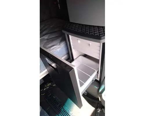 KENWORTH T680 Cab