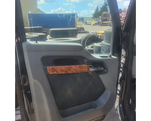 KENWORTH T680 Cab