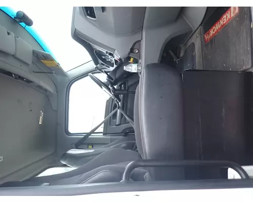 KENWORTH T680 Cab