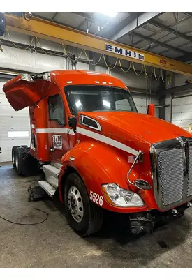 KENWORTH T680 Cab