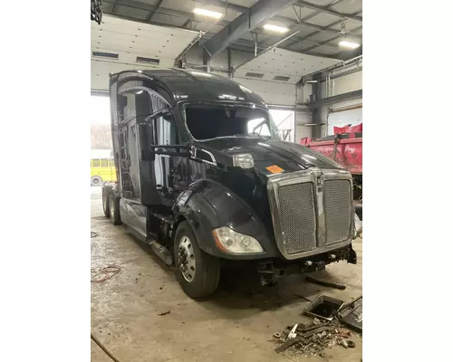 KENWORTH T680 Cab