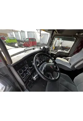 KENWORTH T680 Cab