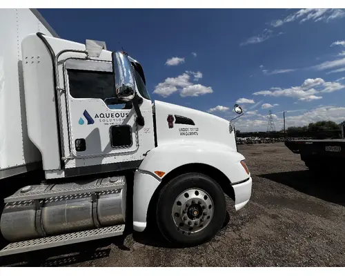KENWORTH T680 Cab