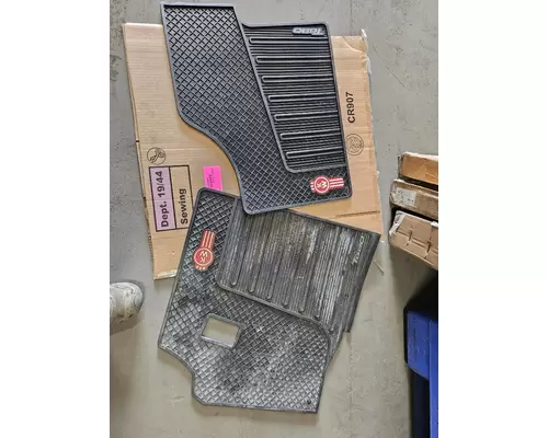 KENWORTH T680 Carpet