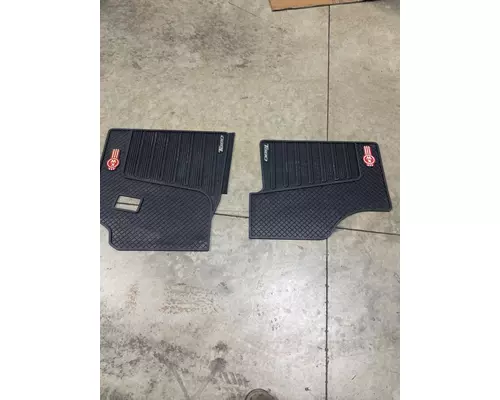 KENWORTH T680 Carpet