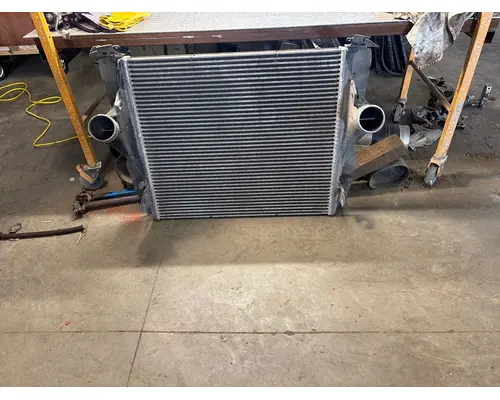 KENWORTH T680 Charge Air Cooler (ATAAC)