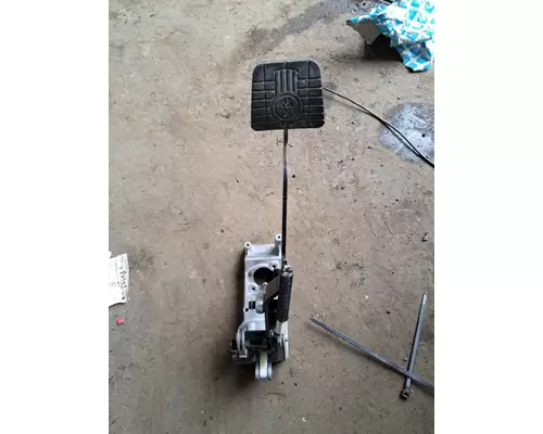 KENWORTH T680 Clutch Pedal AssemblyLinkage