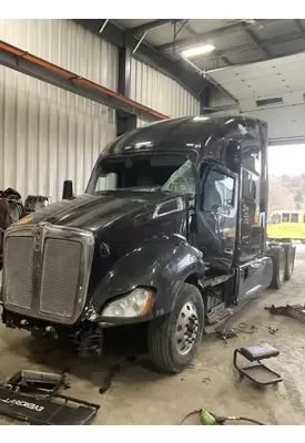 KENWORTH T680 Complete Vehicle