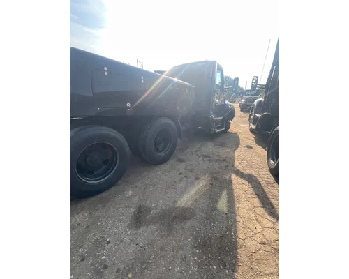 KENWORTH T680 Complete Vehicle