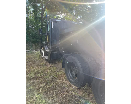 KENWORTH T680 Complete Vehicle