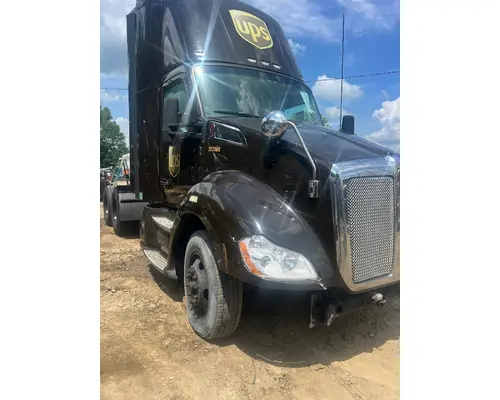 KENWORTH T680 Complete Vehicle