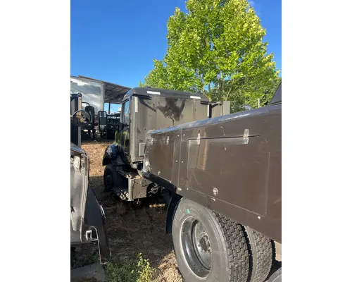 KENWORTH T680 Complete Vehicle