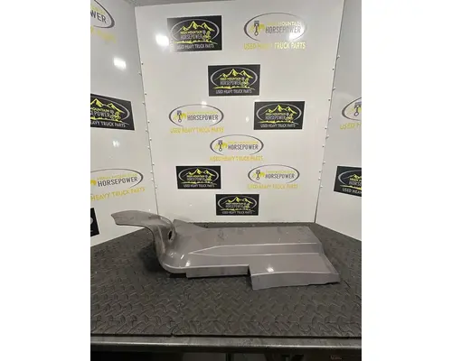 KENWORTH T680 Cowl Panel