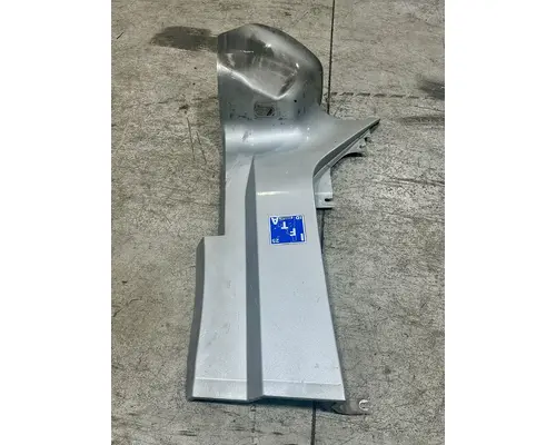 KENWORTH T680 Cowl Panel