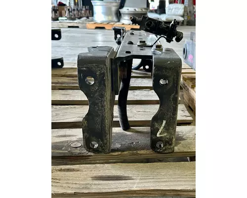 KENWORTH T680 Crossmember