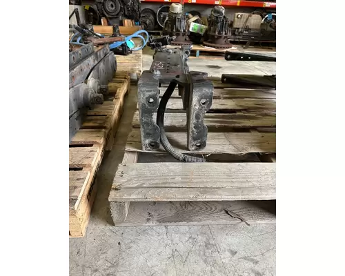 KENWORTH T680 Crossmember