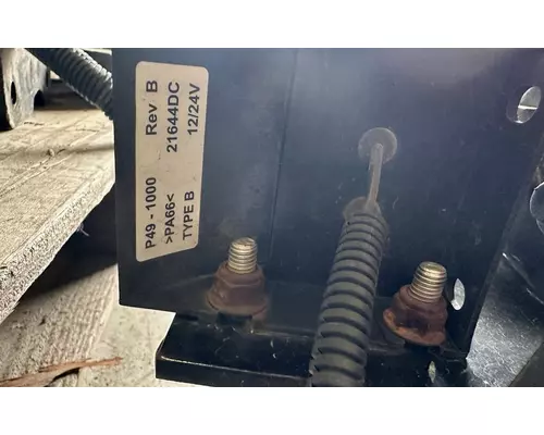 KENWORTH T680 Crossmember