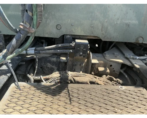 KENWORTH T680 Crossmember