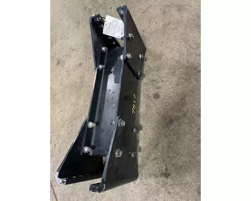 KENWORTH T680 Crossmember