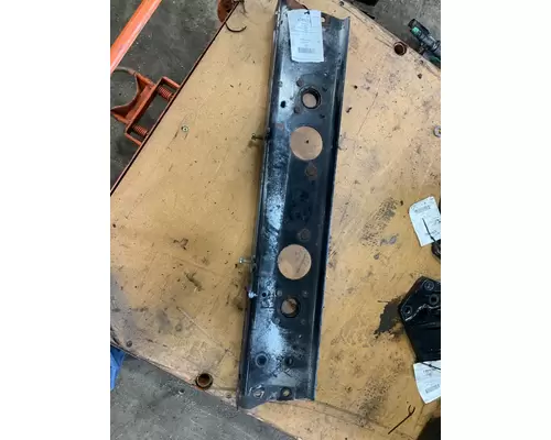 KENWORTH T680 Crossmember