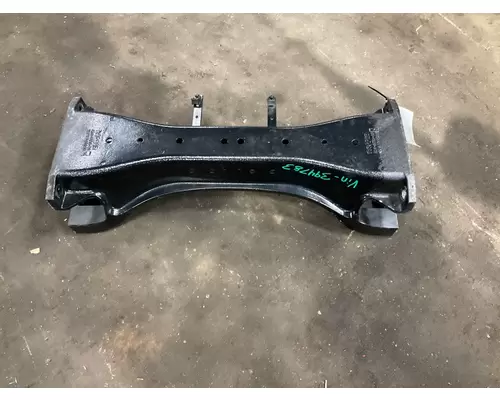 KENWORTH T680 Crossmember