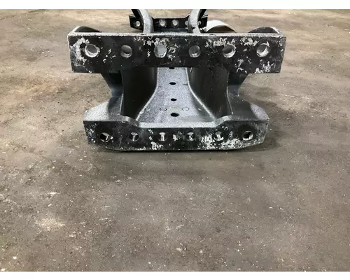 KENWORTH T680 Crossmember