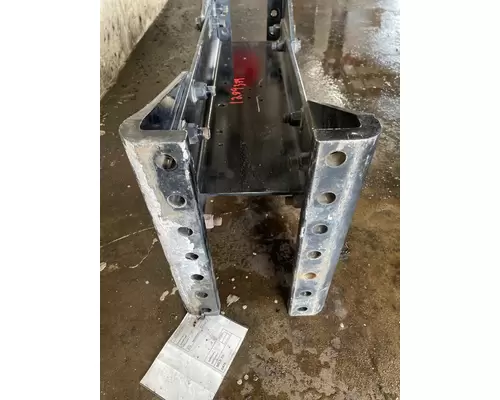 KENWORTH T680 Crossmember