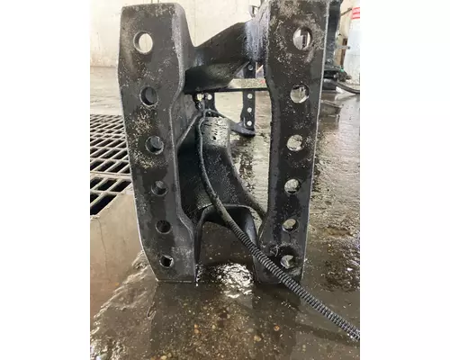 KENWORTH T680 Crossmember