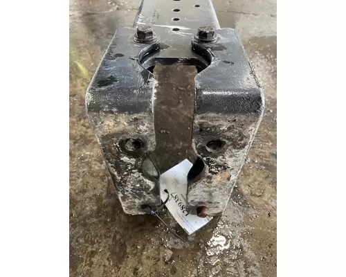 KENWORTH T680 Crossmember