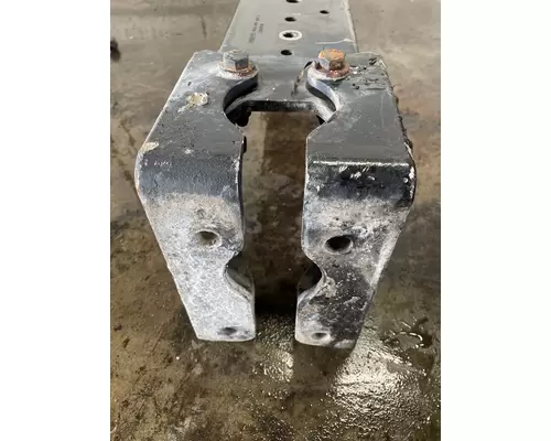 KENWORTH T680 Crossmember