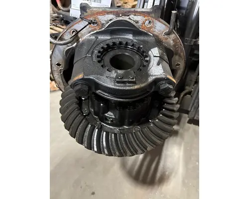 KENWORTH T680 Cutoff Assembly (Complete With Axles)