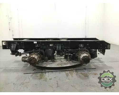 KENWORTH T680 Cutoff Assembly (Housings & Suspension Only)