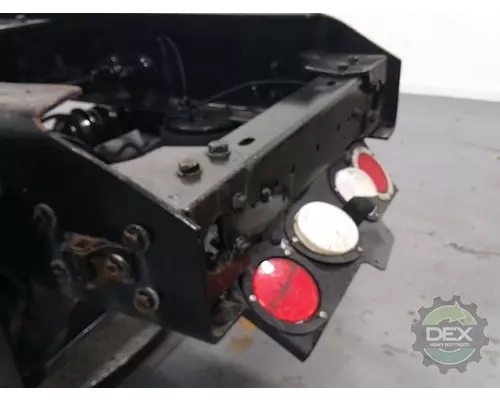 KENWORTH T680 Cutoff Assembly (Housings & Suspension Only)