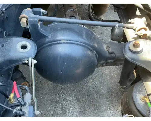 KENWORTH T680 Cutoff Tandem Axle