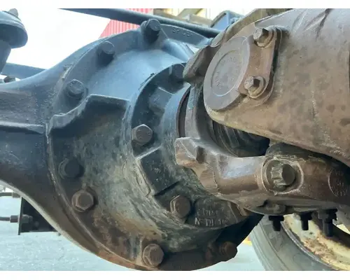 KENWORTH T680 Cutoff Tandem Axle