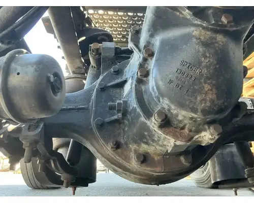 KENWORTH T680 Cutoff Tandem Axle