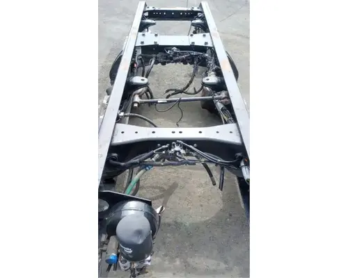 KENWORTH T680 Cutoff Tandem Axle