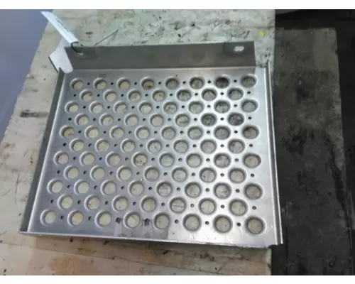 KENWORTH T680 DECK (CATWALK) STEP