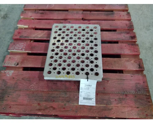 KENWORTH T680 DECK (CATWALK) STEP