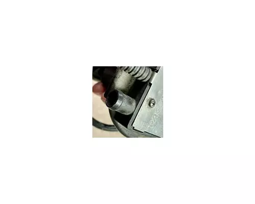 KENWORTH T680 DEF Level Sensor